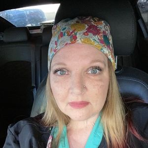 Meet your Posher, Carrie